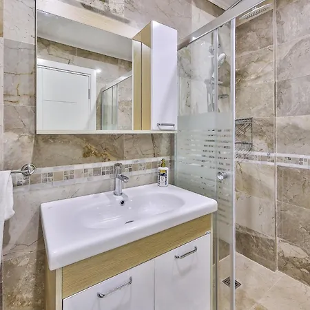 Apartament Julia Homes *